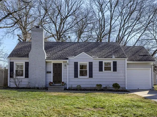5101 Sycamore Dr, Roeland Park, KS 66205