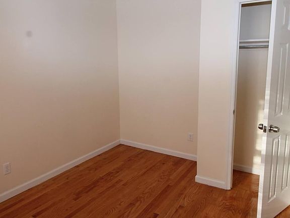 2nd image of 45 Newkirk St APT 404