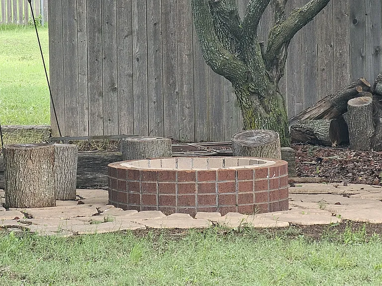 7 NW Forest Ln — Photo 29