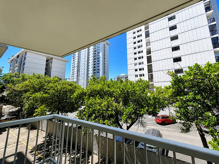 77 Kings Ct #104 — Photo 4