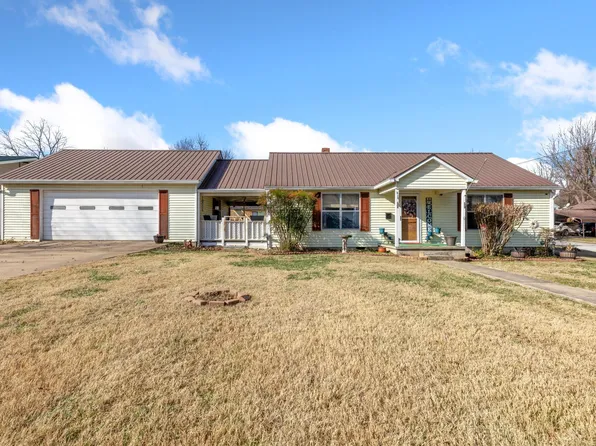 810 N Lucille St, Harrison, AR 72601