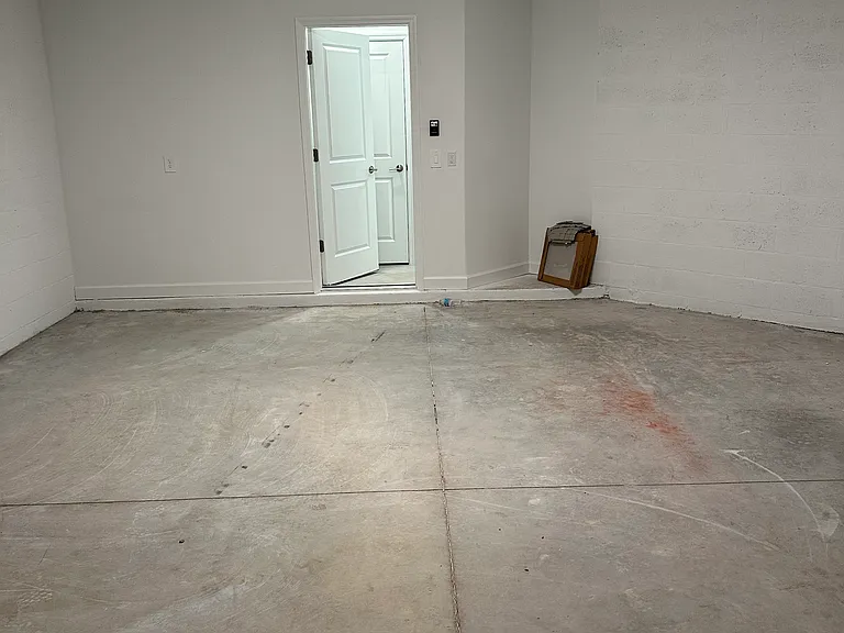 15916 Sunny Day Dr — Photo 13