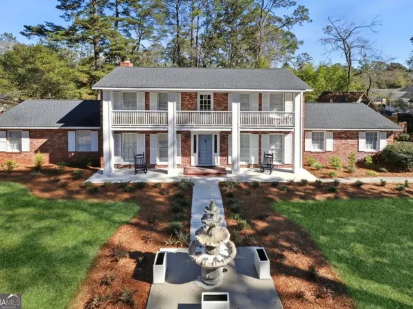 111 Old Waynesville Rd, Jesup, GA 31546