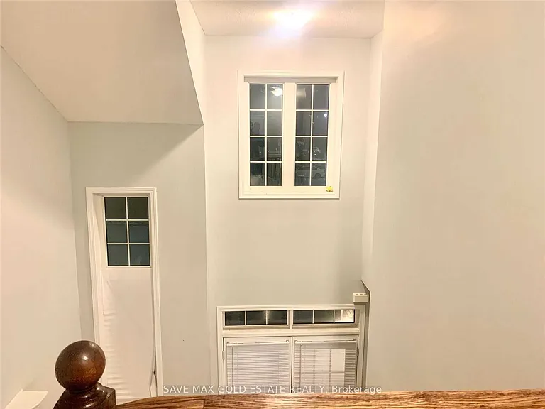 9 Troyer St #UPPER — Photo 4