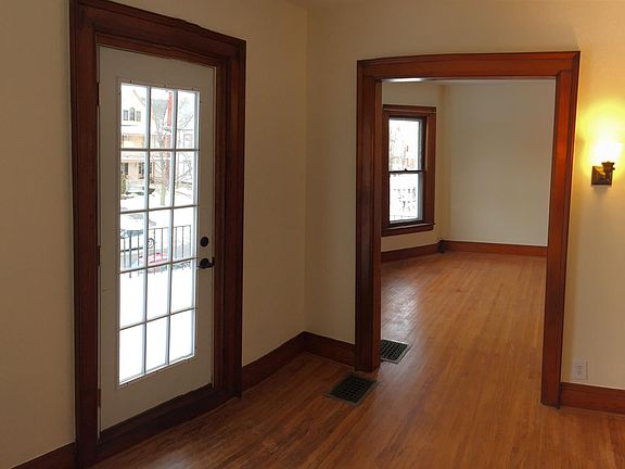 3rd image of 799 Potomac Ave #2
