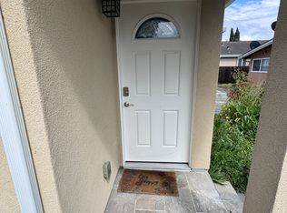 1005 Lakehaven Dr, Sunnyvale, CA 94089
