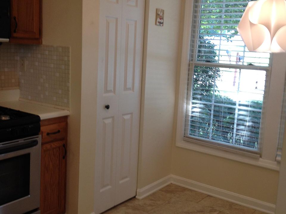 1st image of 204 Cranbrooke Dr #205