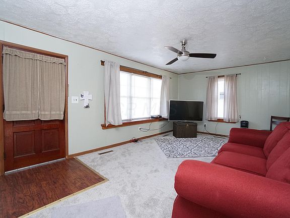 4th image of 630 Florence Ave