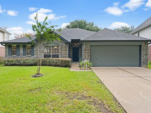 211 Scarlet Maple Dr, Sugar Land, TX 77479
