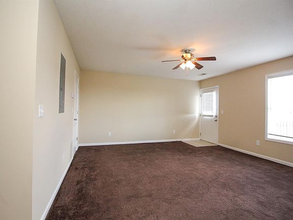 5th image of 2021 Willow Dr #4