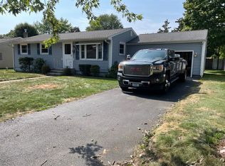 105 Hanover St, Warwick, RI 02886