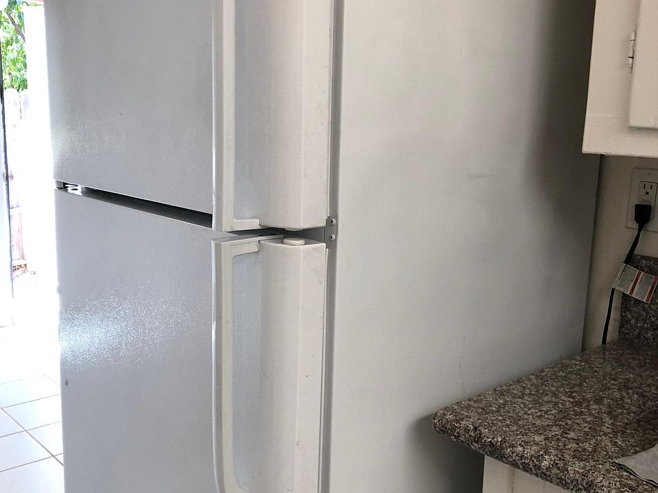 1st image of 833 Eureka Ave #833/835