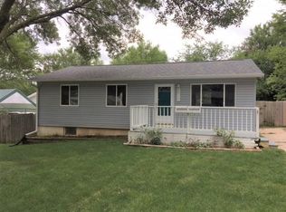 9511 Burton St, Lincoln, NE 68526