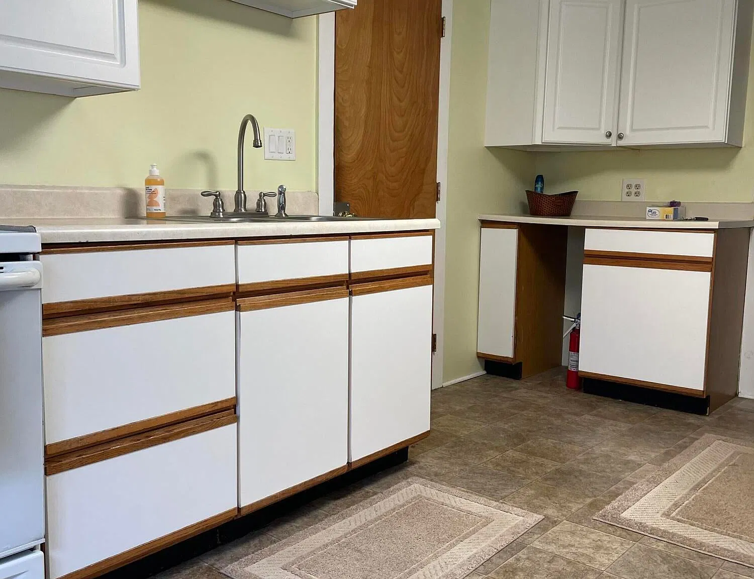 3 bed, 1.5 bath, 1400 sqft, $1,700 — Photo 4
