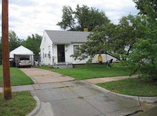 926 N Pinecrest St, Wichita, KS 67208