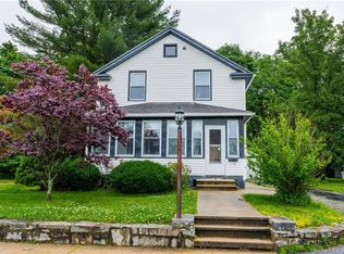 4 Prentice St, Taftville, CT 06380