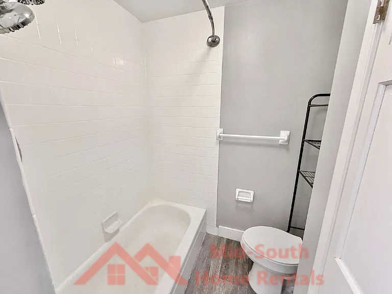 512 McElroy Rd #A — Photo 16