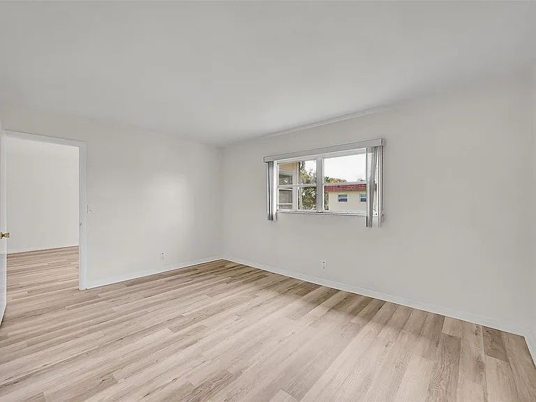 23 Abbey Ln #202 — Photo 11