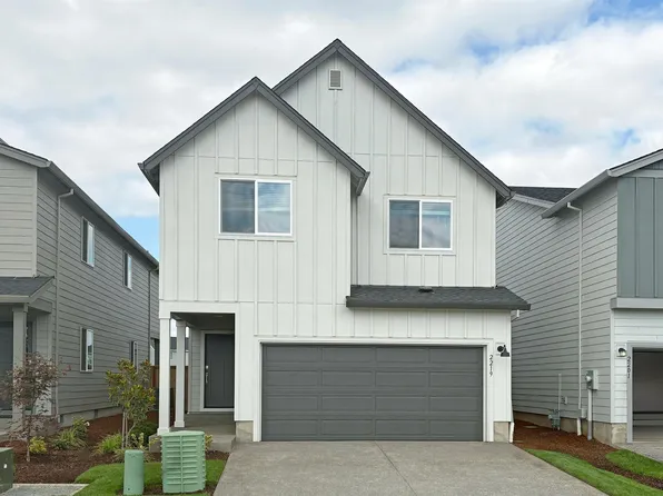 2219 Sawtelle Dr, Woodburn, OR 97071