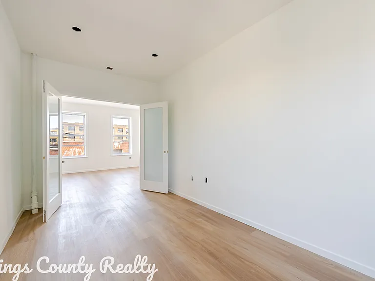 94 Harrison Pl #2R — Photo 20