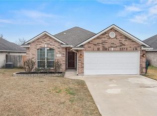 912 Gardenia St, College Station, TX 77845