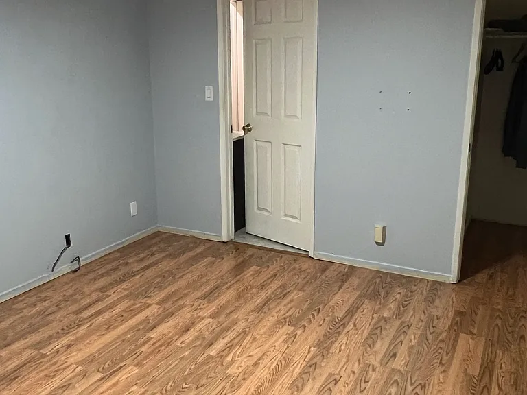 210 E Plymouth St — Photo 10