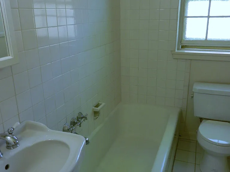 Fair Oaks Apartments — Photo 20