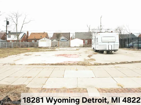 18281 Wyoming Ave, Detroit, MI 48221