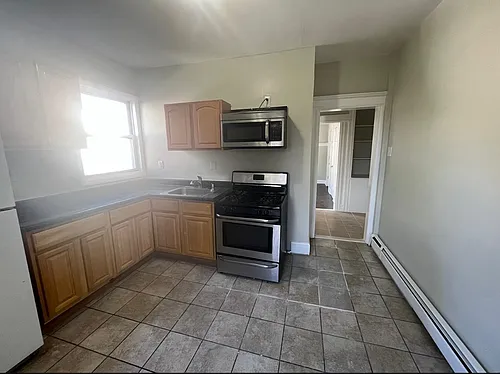 246 Amherst St #2L Photo 1