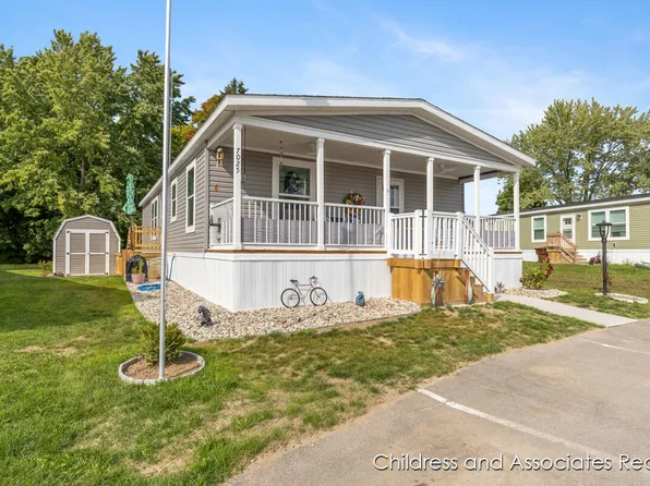 7025 Shamley Ave, Belmont, MI 49306