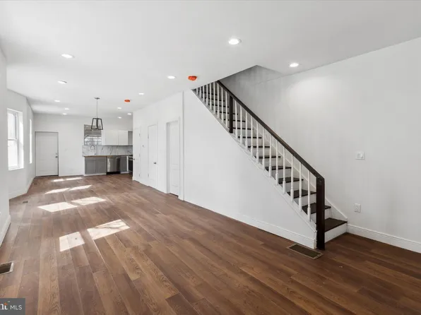 109 N 9th St, Darby, PA 19023