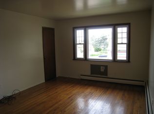 1687 Essex St #2, Rahway, NJ 07065