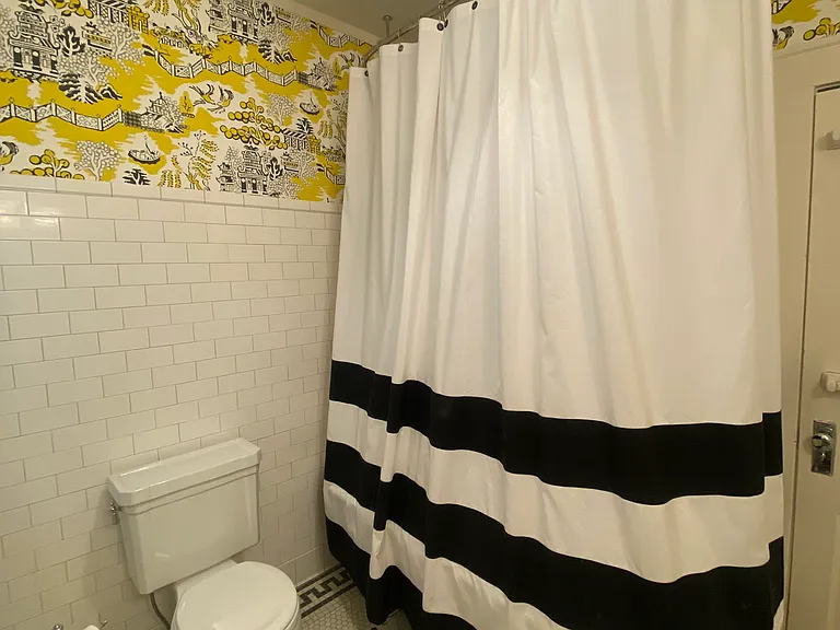 1835 Overton Park Ave — Photo 18