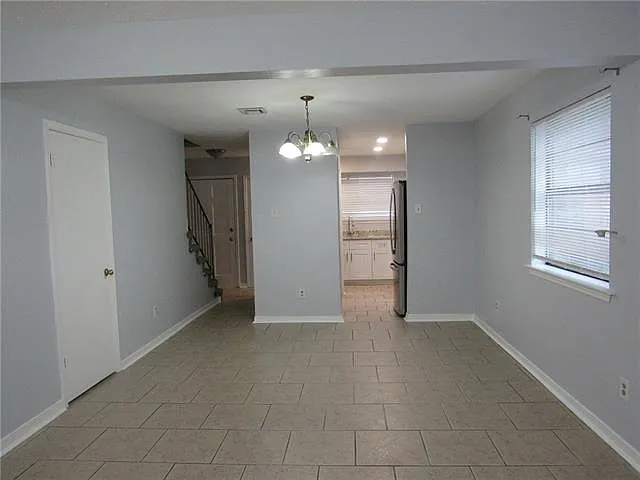2 bed, 1.5 bath, 1200 sqft, $1,500 — Photo 4