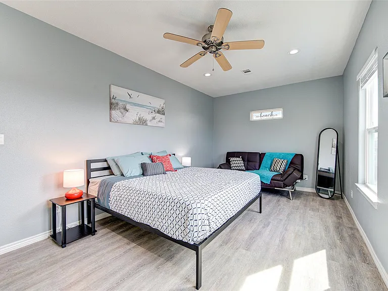 14110 Miramar Dr — Photo 36