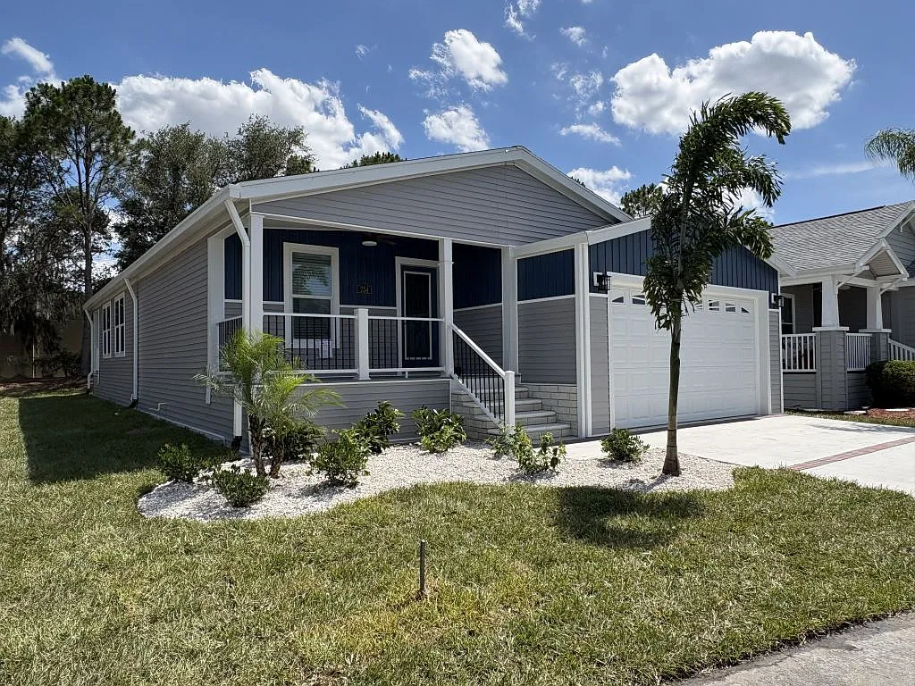 2 bed, 2.0 bath, 1485 sqft, $1,799 — Photo 2