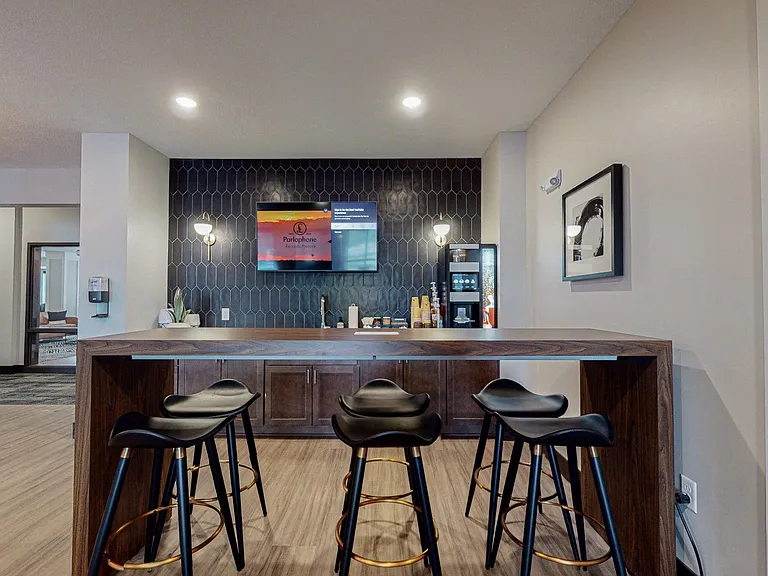 The Morrison — Photo 20