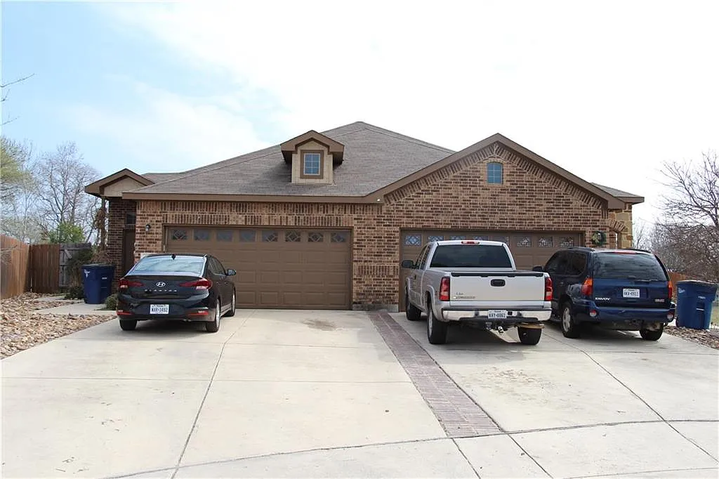 3 bed, 1281 sqft, $1,495 — Photo 3