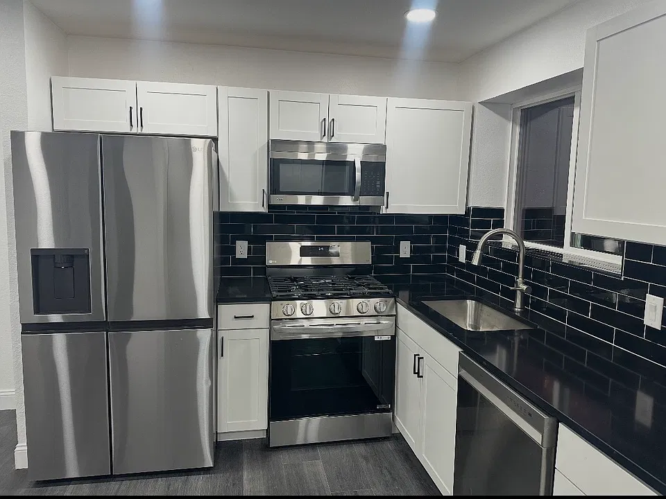 1100 Colorado Blvd #103