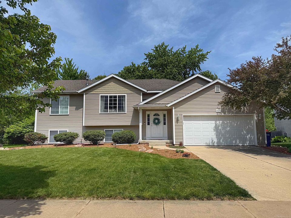 1st image of 2527 Orchard View Dr NE