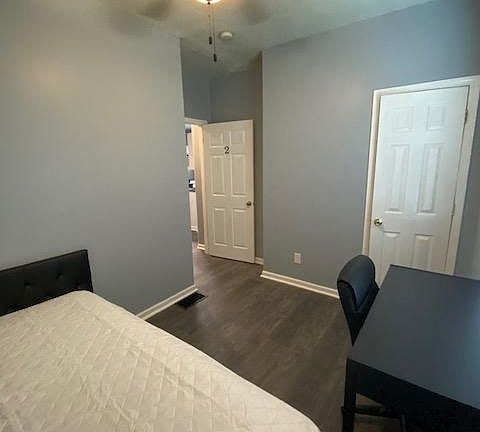 5th image of 206 Columbus Ave #1