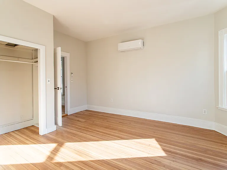 18 Fitzhenry Sq #2 — Photo 11