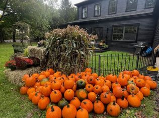 300 Sunset Rd, Mountain Top, PA 18707