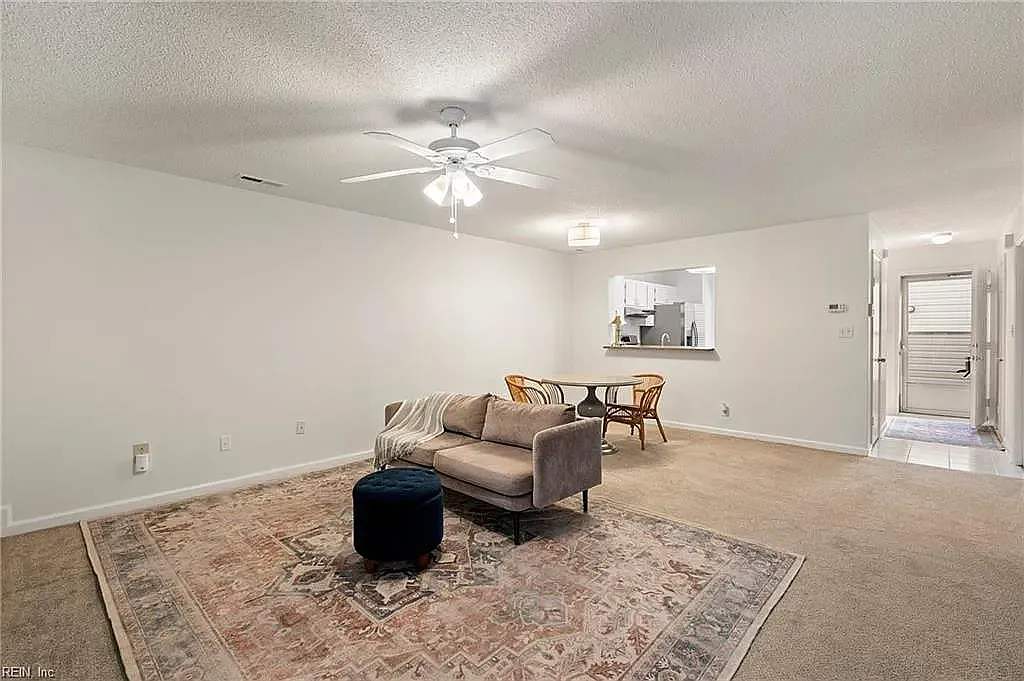 732 Hecate Dr — Photo 4
