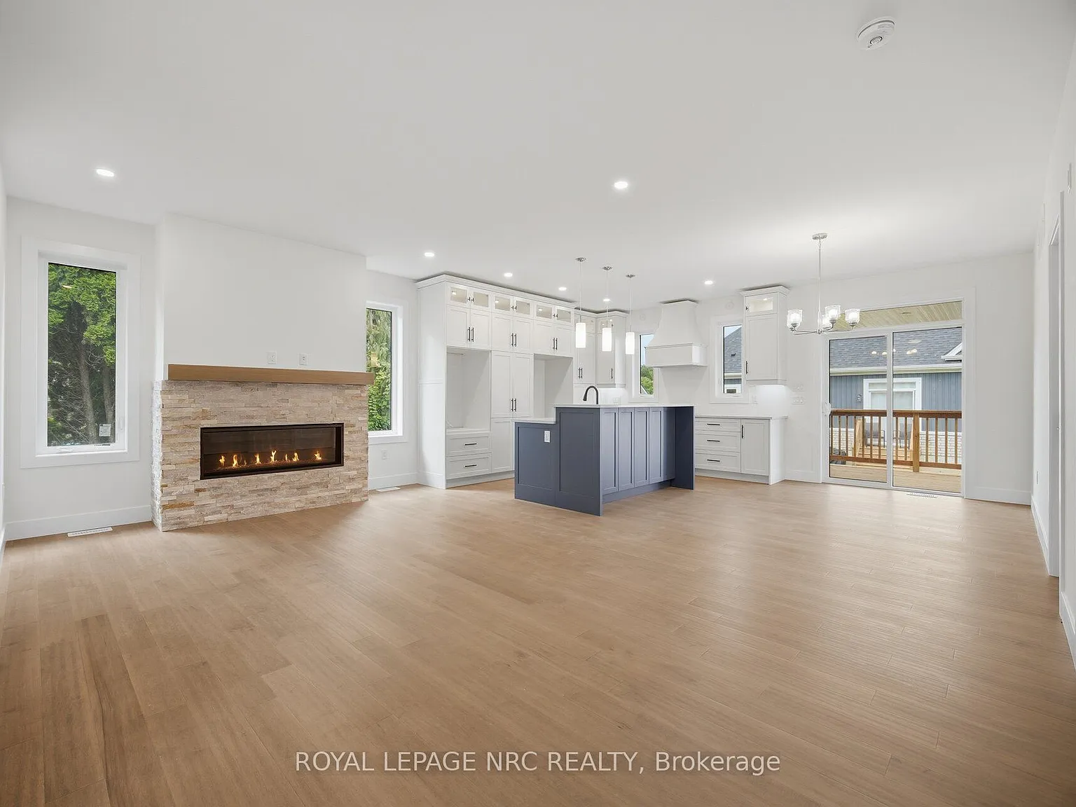 2 bed, $4,000 — Photo 4