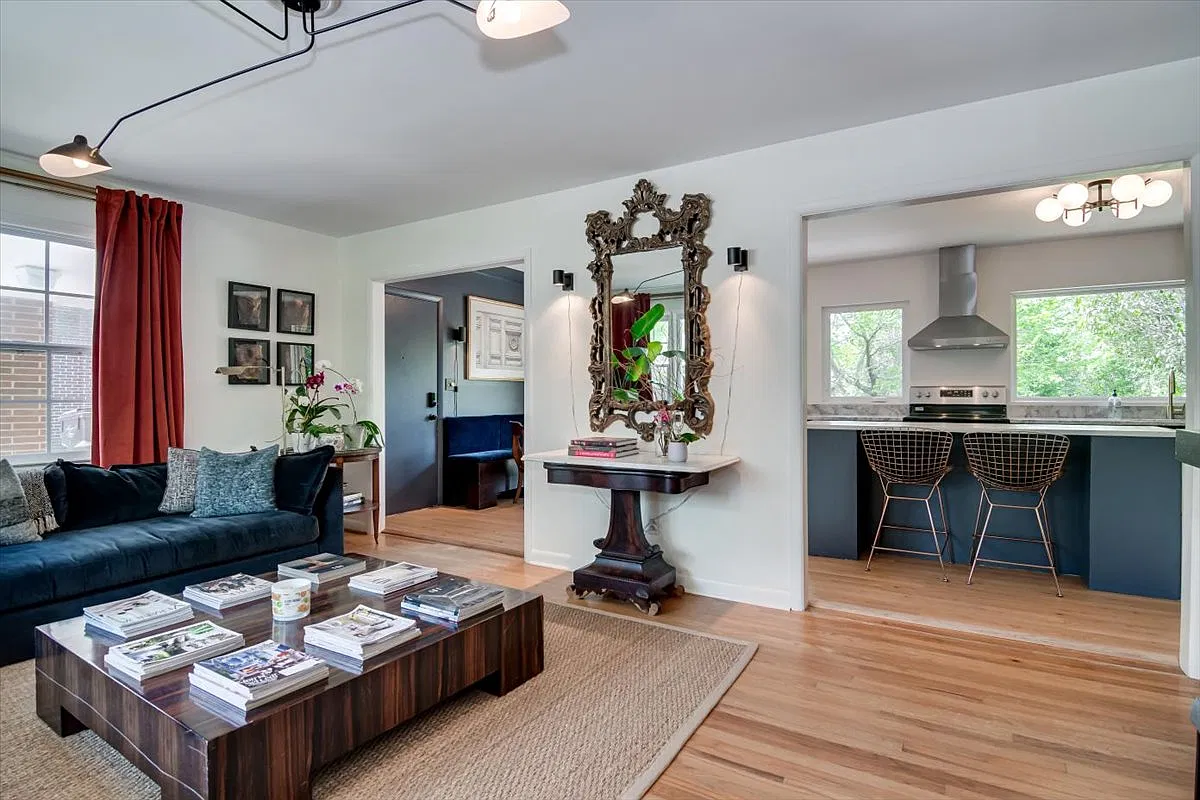 3 bed, 1.5 bath, 1235 sqft, $1,500 — Photo 1