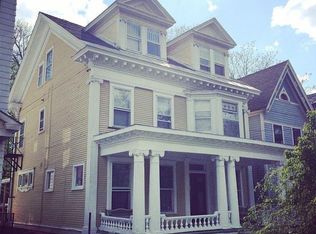 712 Union St APT 3, Schenectady, NY 12305