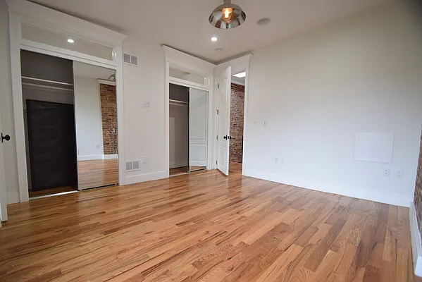 Rented by Urban Realty NYC | media 19