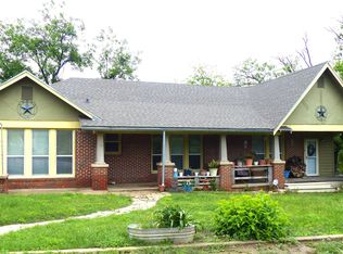 606 S Blackburn St, Brady, TX 76825