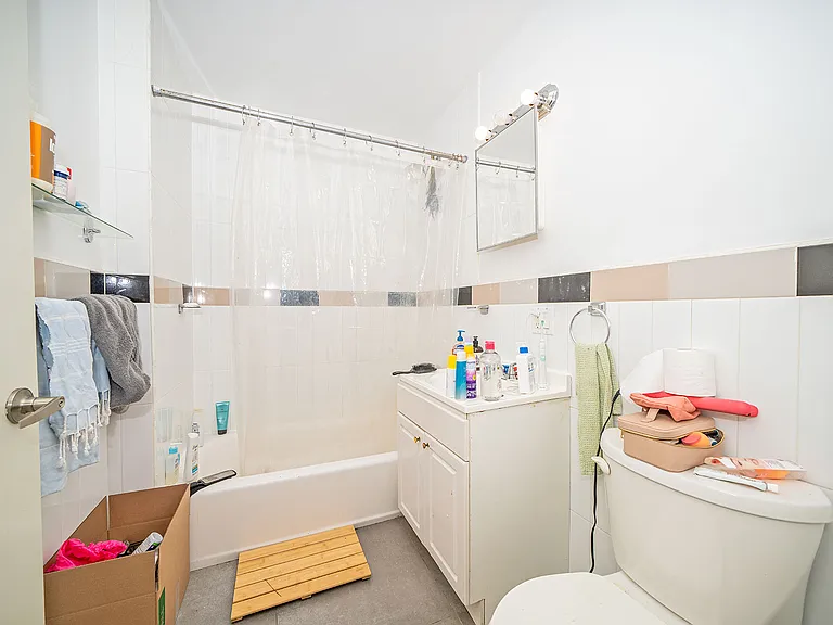 230 Troutman St #1B — Photo 5